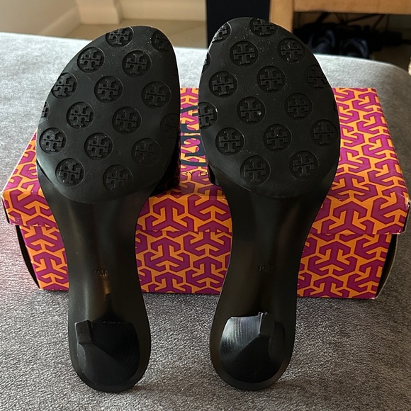 Tory Burch Glossy Black Slide Sandals - Picture 5 of 5